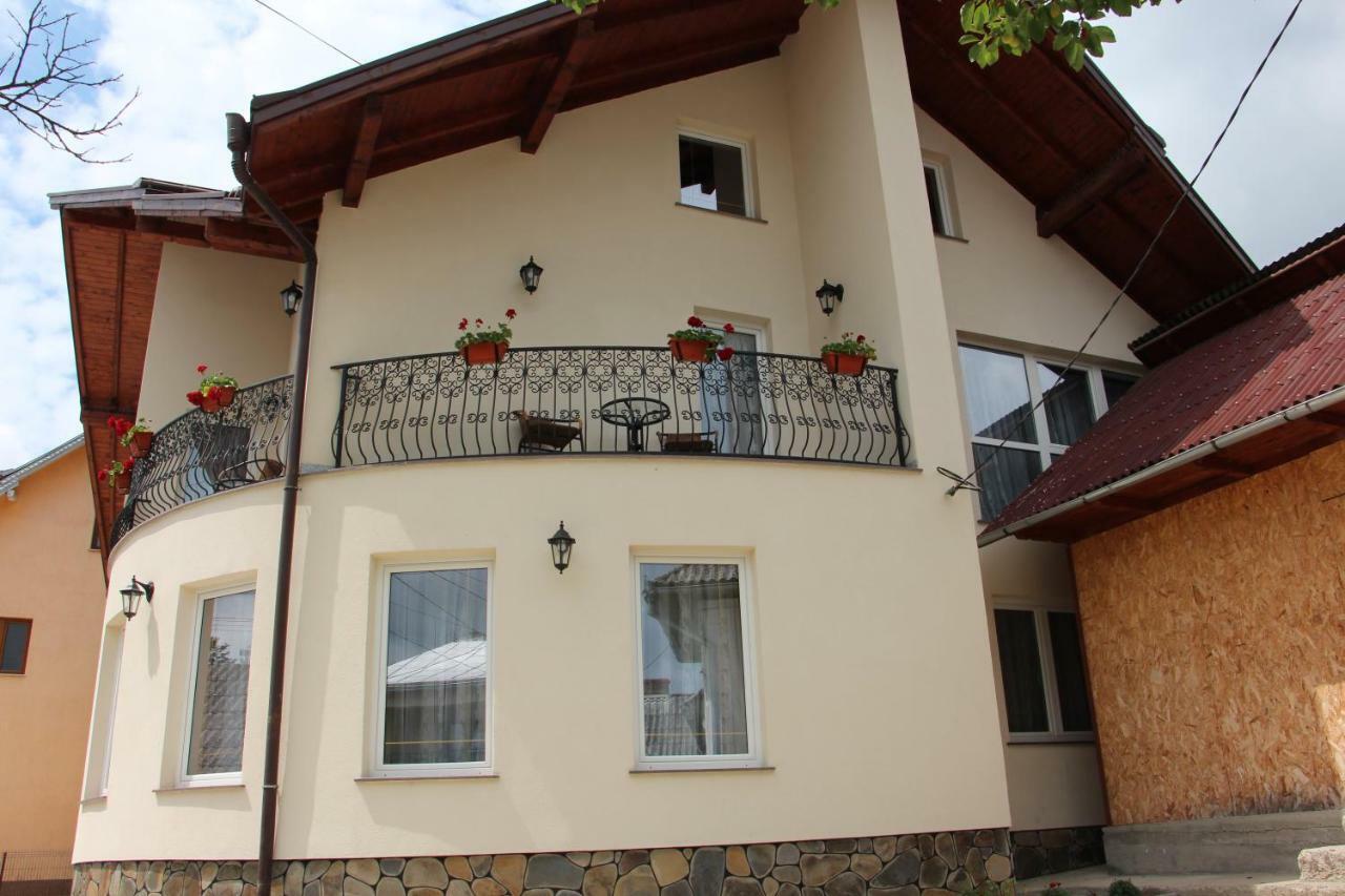 Hotel Popasul Calatorului Moisei Exteriér fotografie