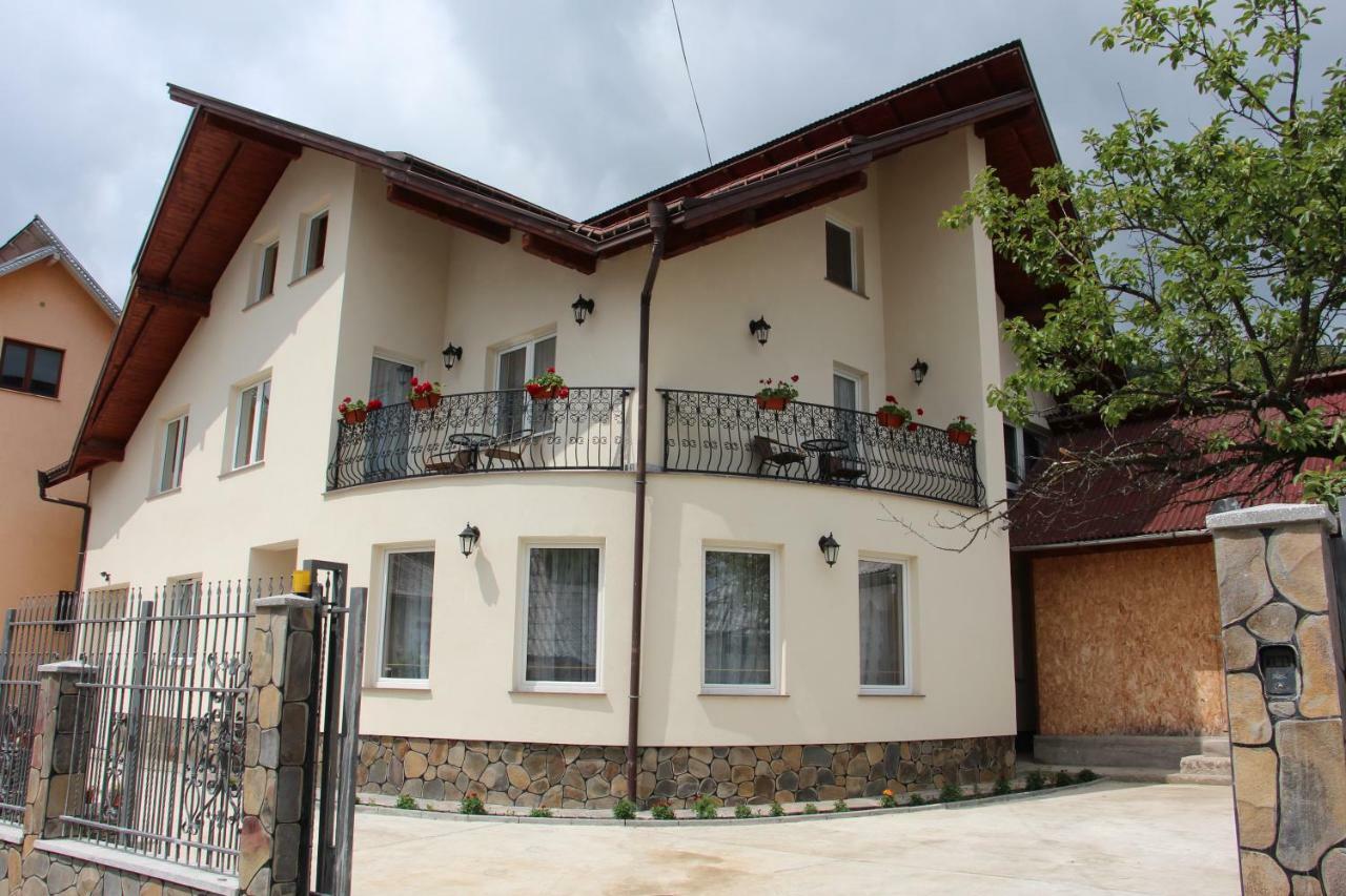 Hotel Popasul Calatorului Moisei Exteriér fotografie